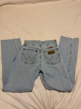 women’s wrangler cowboy cut jeans